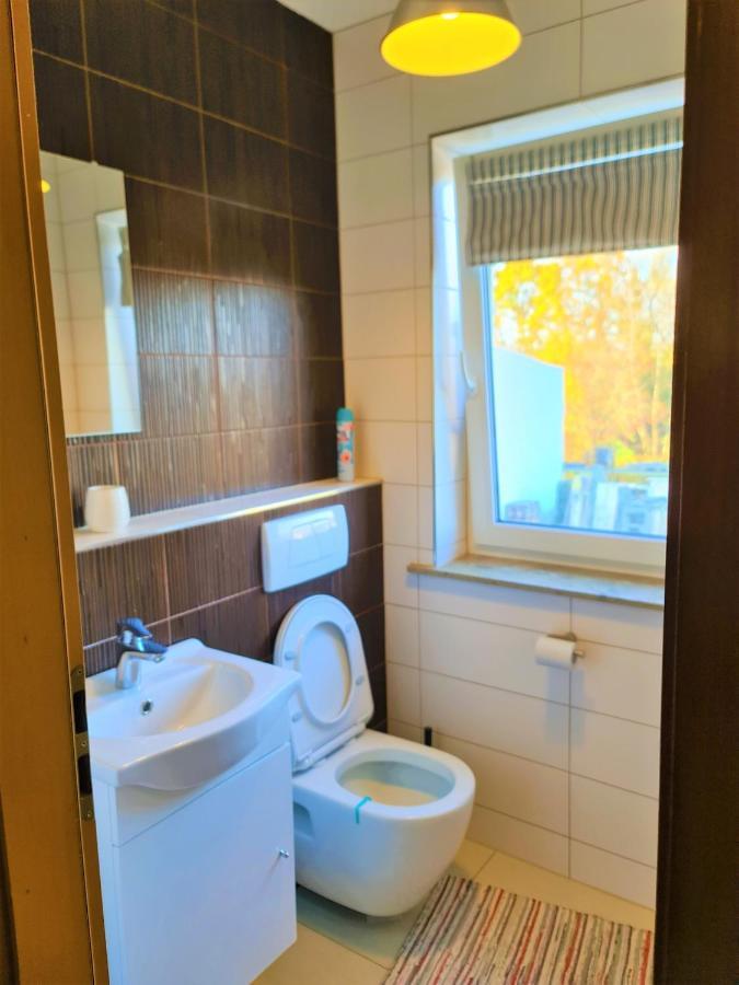 Bei Playmobilland- Grosszugige Wohnung Mit Terasse 1 Zirndorf Esterno foto